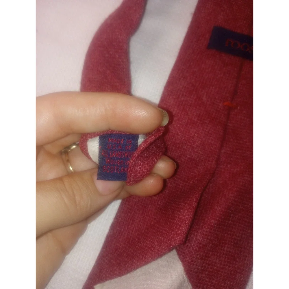 Rooster Lambswool Red White Color Blend USA Made‎ Woven In Scotland Classic